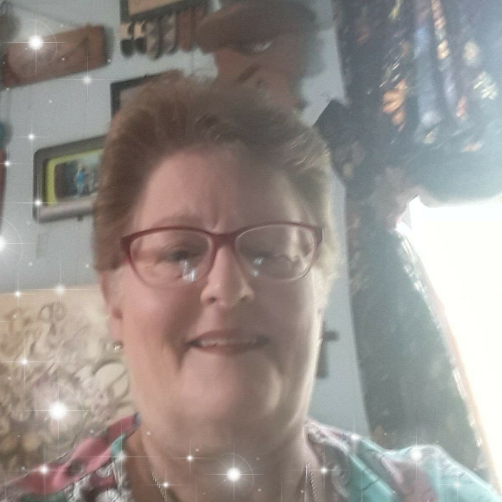 Meet your Posher, Denise